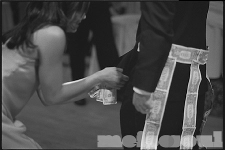Money Pin : Rachel & Brendan