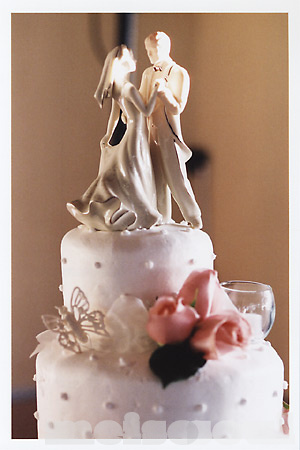 Cake Ornament