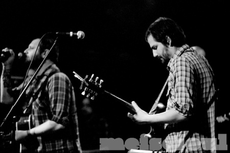 Matt Sartain on Guitar & Alex Singing
